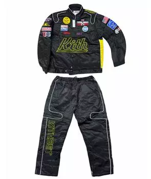 Спортивный костюм