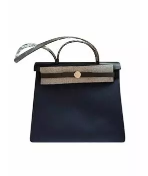 Сумка с короткими ручками