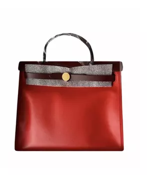 Сумка с короткими ручками