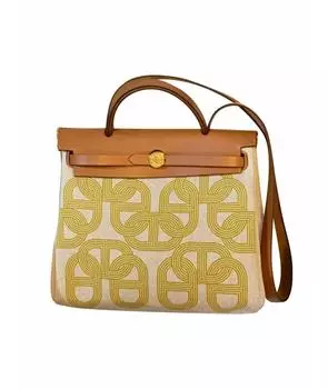 Сумка с короткими ручками