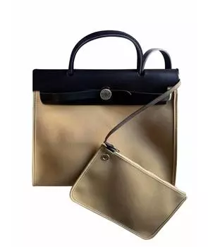 Сумка с короткими ручками