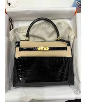 Сумка с короткими ручками