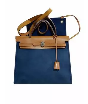 Сумка с короткими ручками