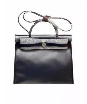 Сумка с короткими ручками