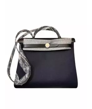 Сумка с короткими ручками