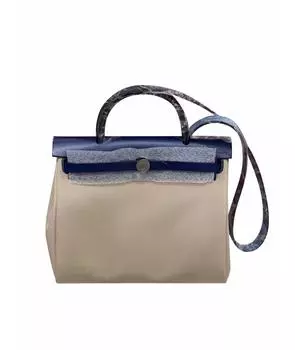 Сумка с короткими ручками