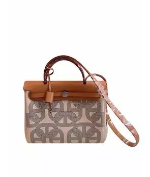 Сумка с короткими ручками