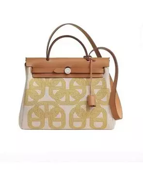 Сумка с короткими ручками