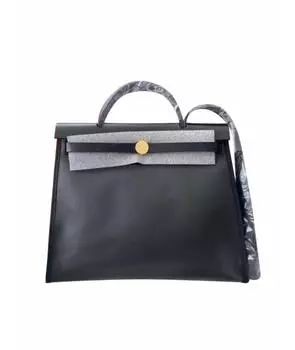 Сумка с короткими ручками