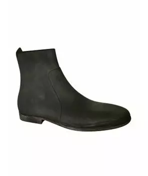 Высокие ботинки