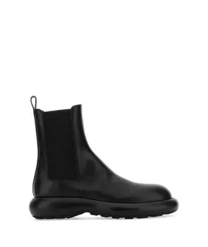 Высокие ботинки