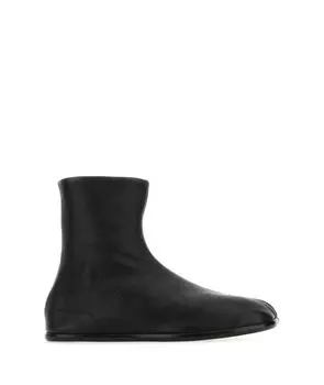 Высокие ботинки