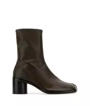 Высокие ботинки