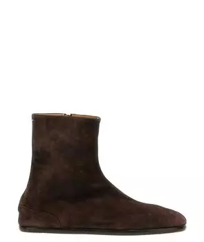 Высокие ботинки