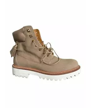 Высокие ботинки