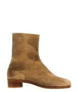 Высокие ботинки