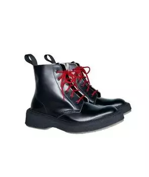 Высокие ботинки