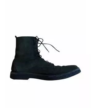 Высокие ботинки