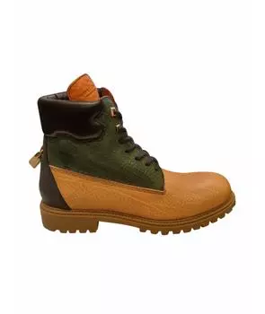 Высокие ботинки