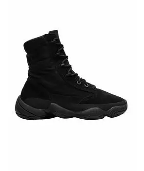 Высокие ботинки