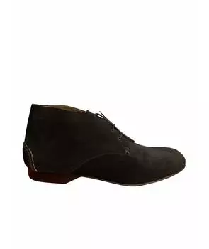 Высокие ботинки