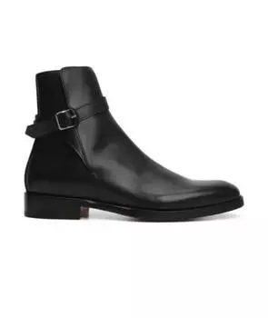 Высокие ботинки