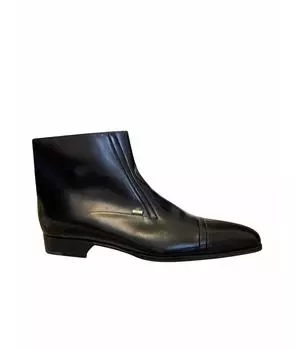 Высокие ботинки