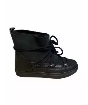 Высокие ботинки