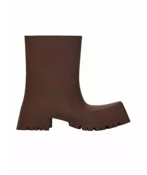 Высокие ботинки