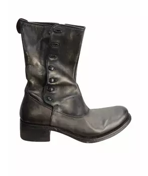 Высокие ботинки