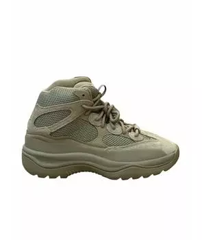 Высокие ботинки