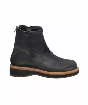 Высокие ботинки