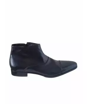 Высокие ботинки