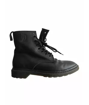 Высокие ботинки