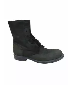 Высокие ботинки