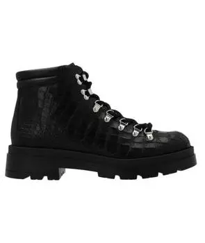 Высокие ботинки