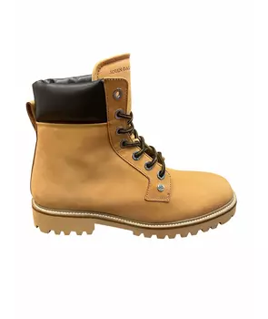 Высокие ботинки