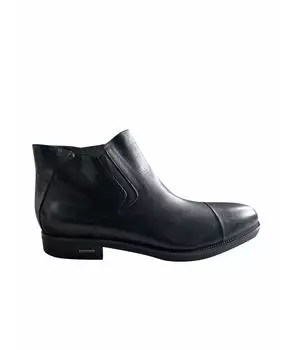 Высокие ботинки