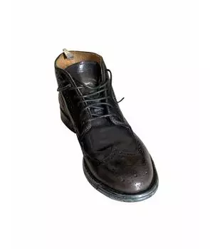 Высокие ботинки