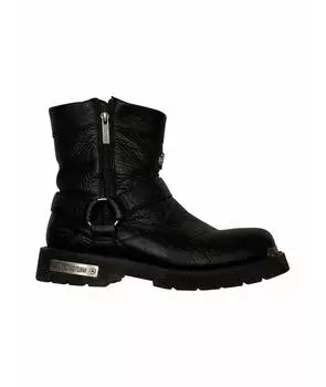 Высокие ботинки