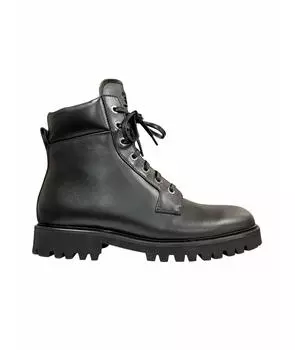 Высокие ботинки