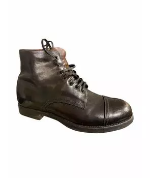 Высокие ботинки