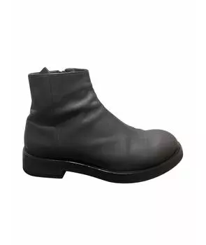 Высокие ботинки