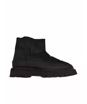 Высокие ботинки