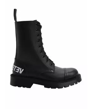 Высокие ботинки