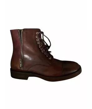 Высокие ботинки