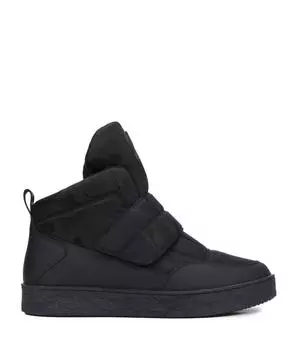 Высокие ботинки