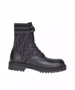 Высокие ботинки