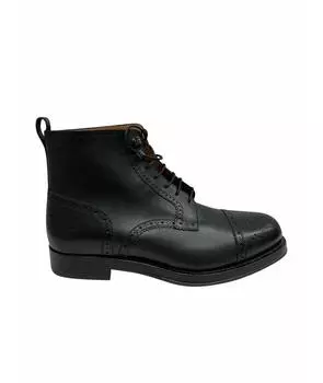 Высокие ботинки