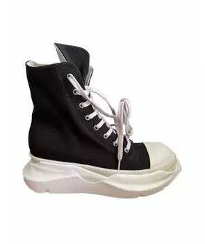 Высокие кроссовки / кеды